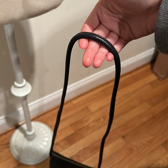 Dooney & Bourke Vintage black leather medallion logo crossbody bag - Picture 5 of 7